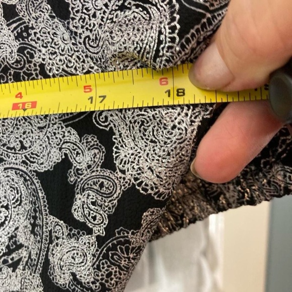 Michael Kors Black & silver shimmering paisley print wrap top w tie detail S - Picture 5 of 5